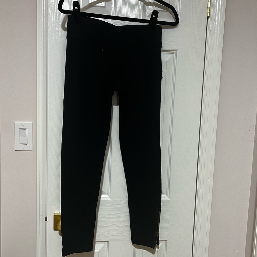 NWT M Calvin Klein Performance Black Leggings Zippers